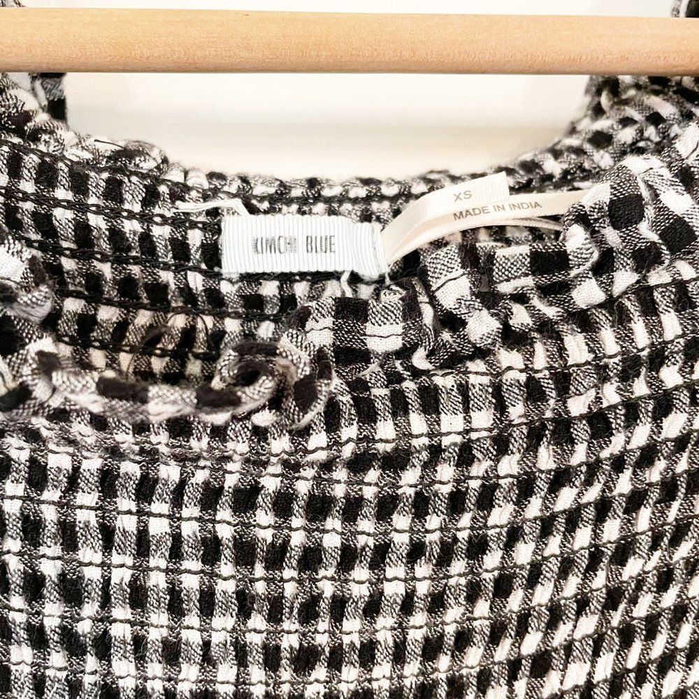 kimchi blue • smocked gingham off shoulder midi dress - Picture 7 of 8